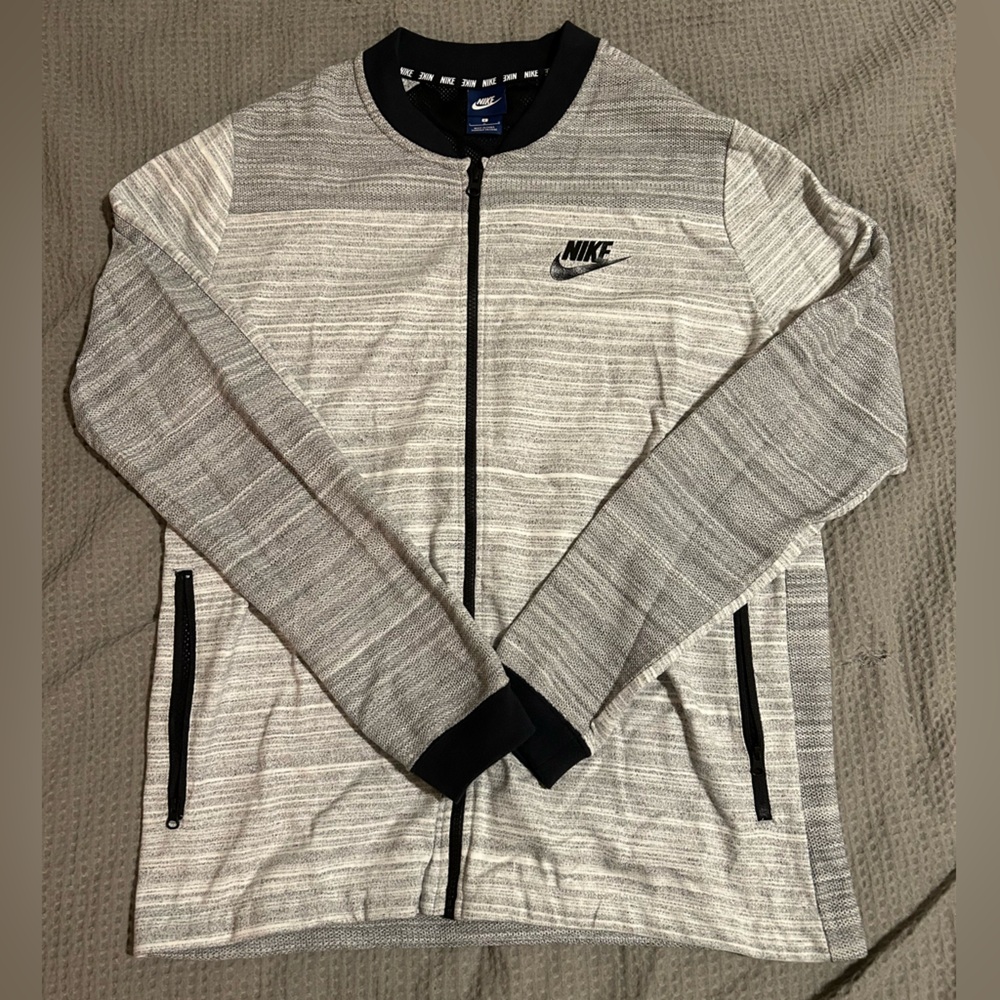 Nike SPORTSWEAR ADVANCE 15 KNIT JACKET Size LG (like new!!)